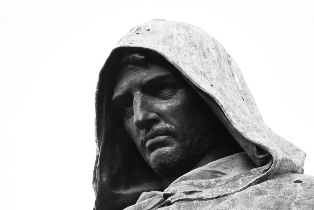 Statue of Giordano Bruno in the Roman square of Campo de Fiori